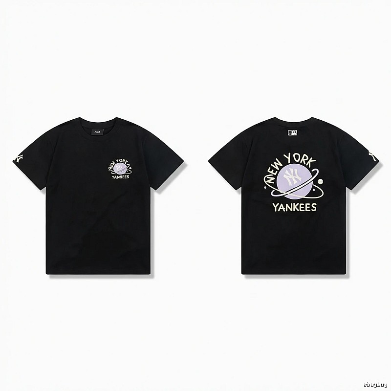Black T-shirt of MLB New York Yankees