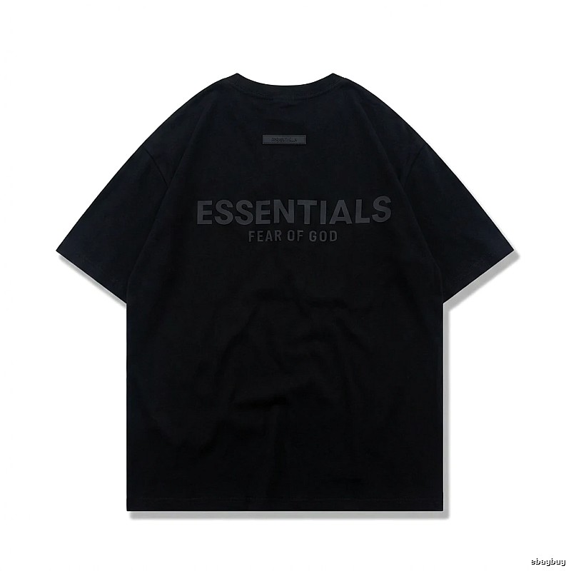 ESSENTIALS minimalist style black T-shirt