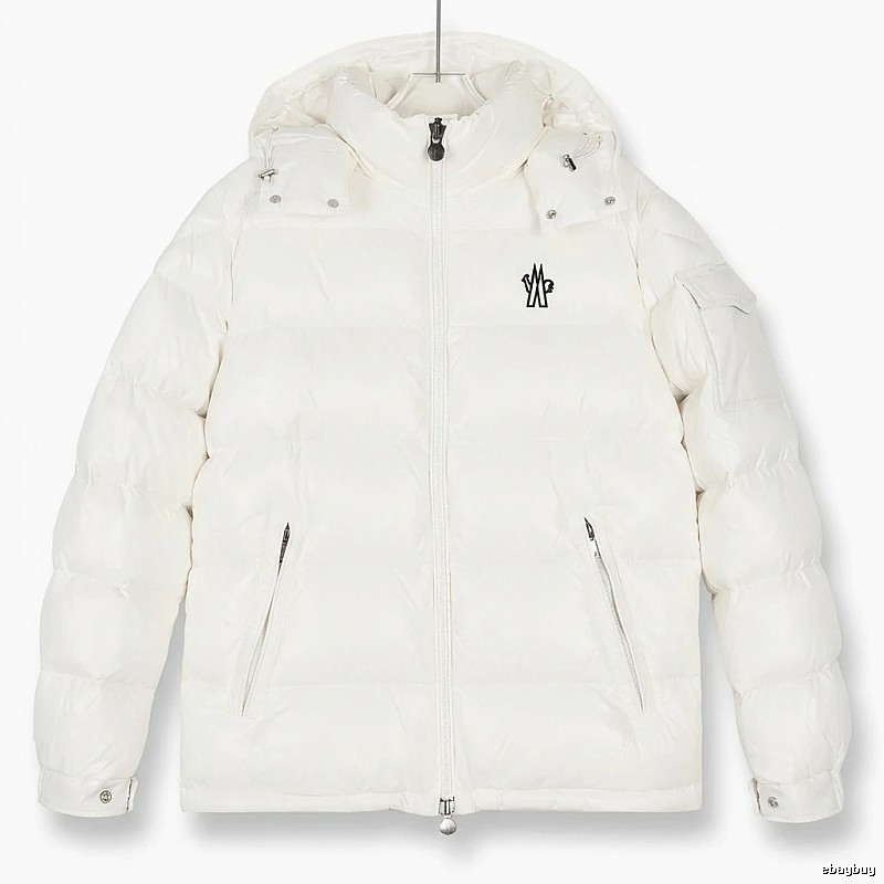 Moncler's classic and simple style white down jacket