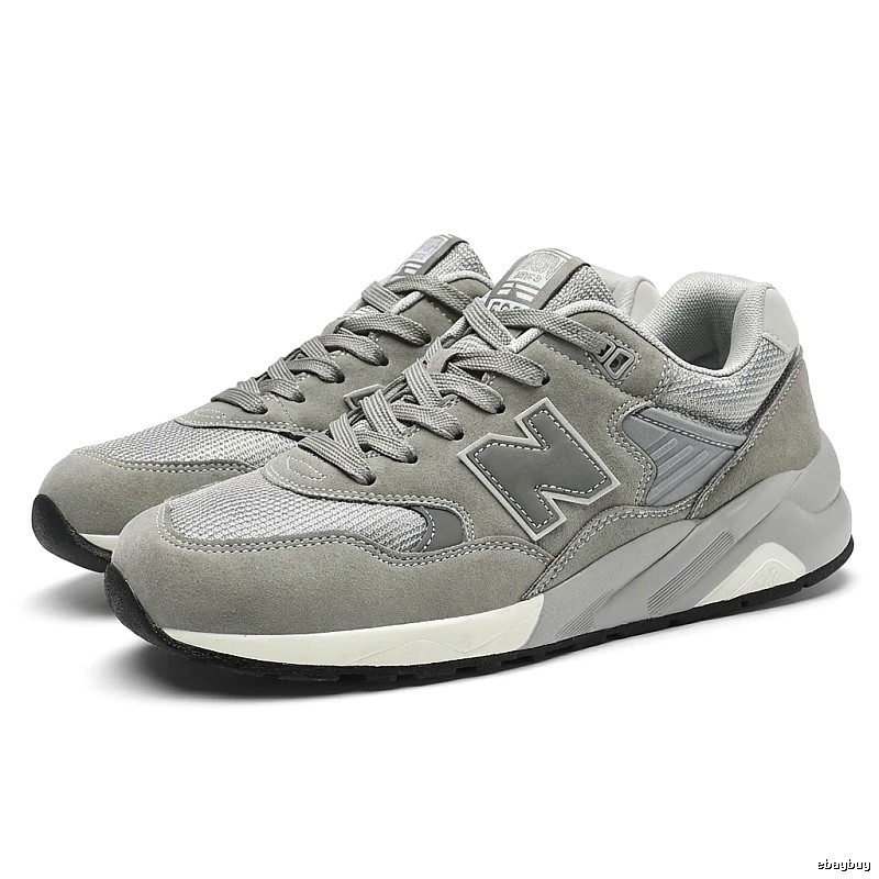 New Balance retro-style grey sports shoes