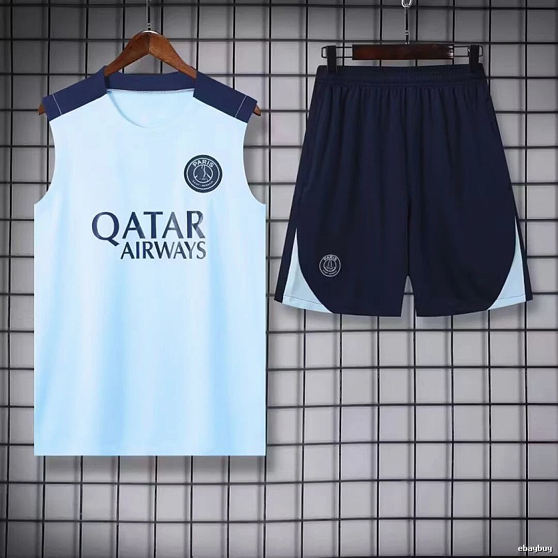Real Madrid Logo Detail Training jersey set Navy Sleeveless Top with Functional Detail