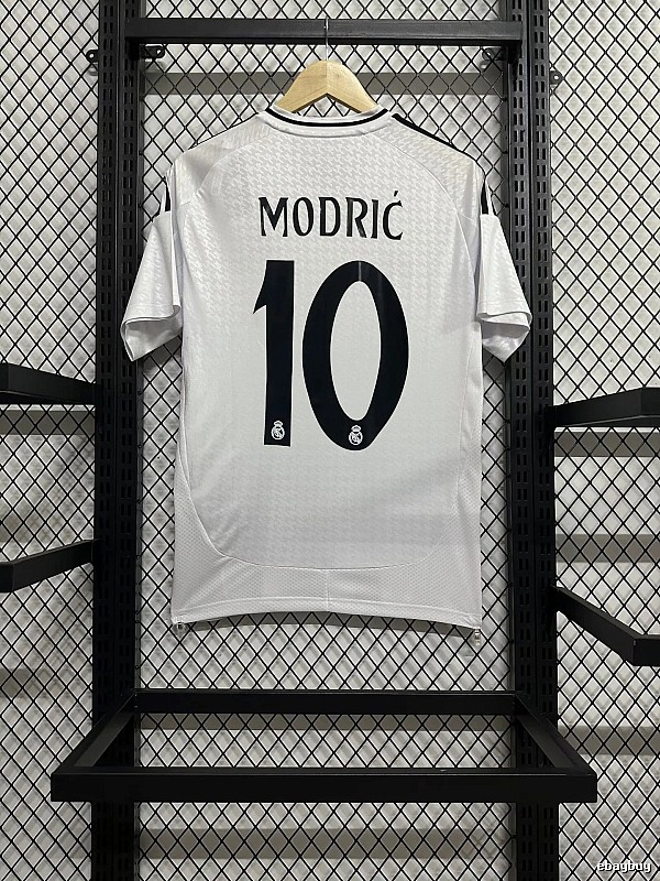 Real Madrid Resort Home soccer jersey White Real Madrid for Travel Looks Select Edition