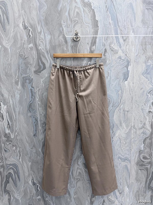 Relaxed Casual Pants with elastic waist and cropped straight leg - Daily