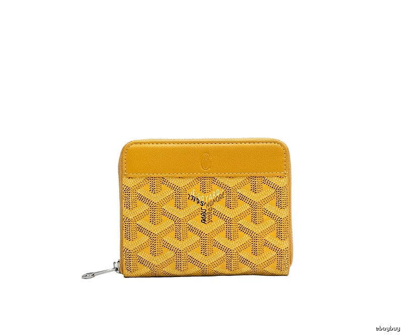 The classic yellow wallet of GOYARD